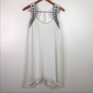 BCBGeneration White Embroidered Dress SzXS